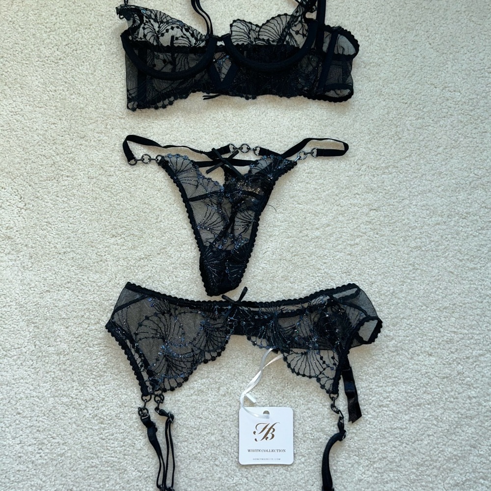 Honey Birdette Black Lace Lingerie Set - Picture 6 of 6
